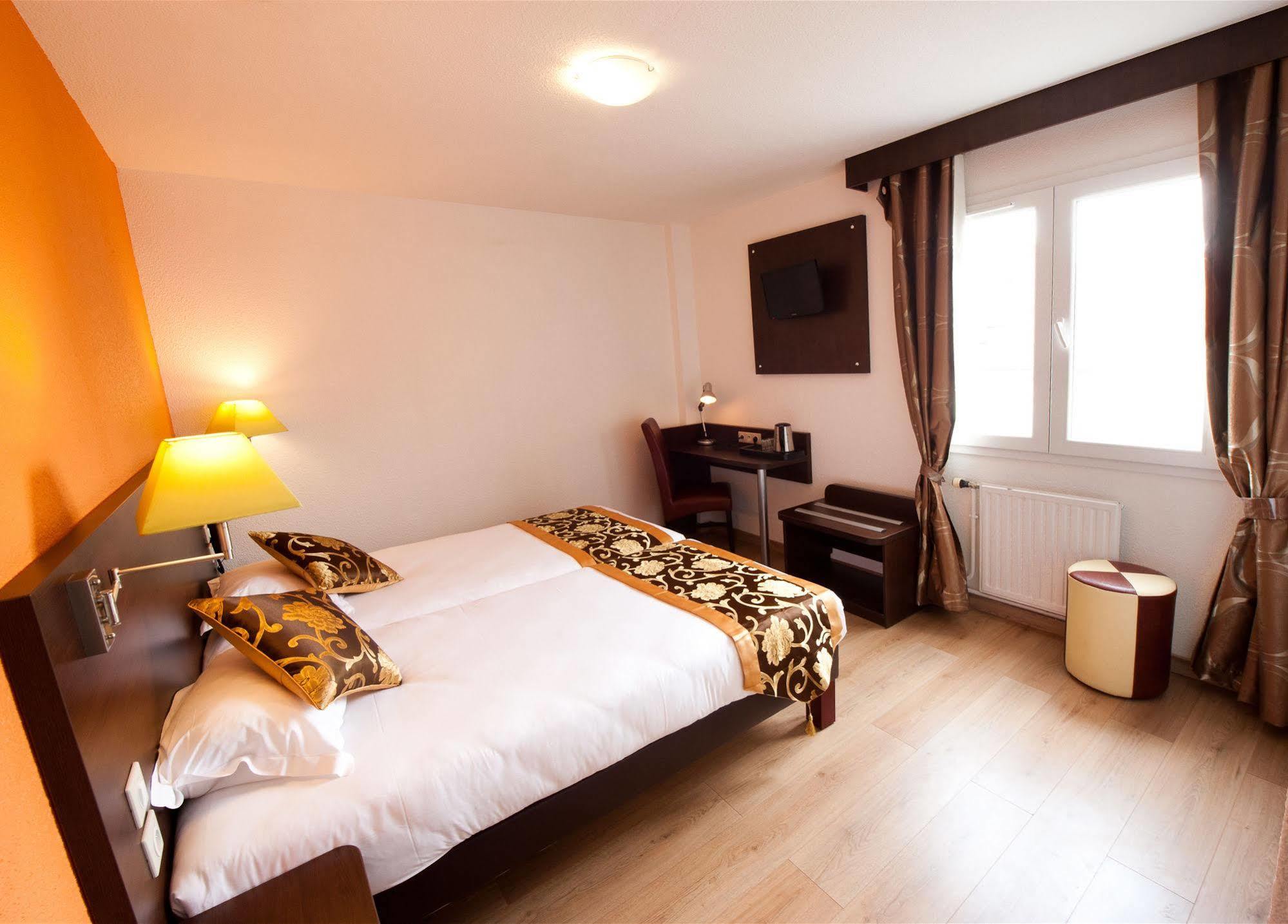 Milton Hotel Neuilly-Plaisance Exteriör bild